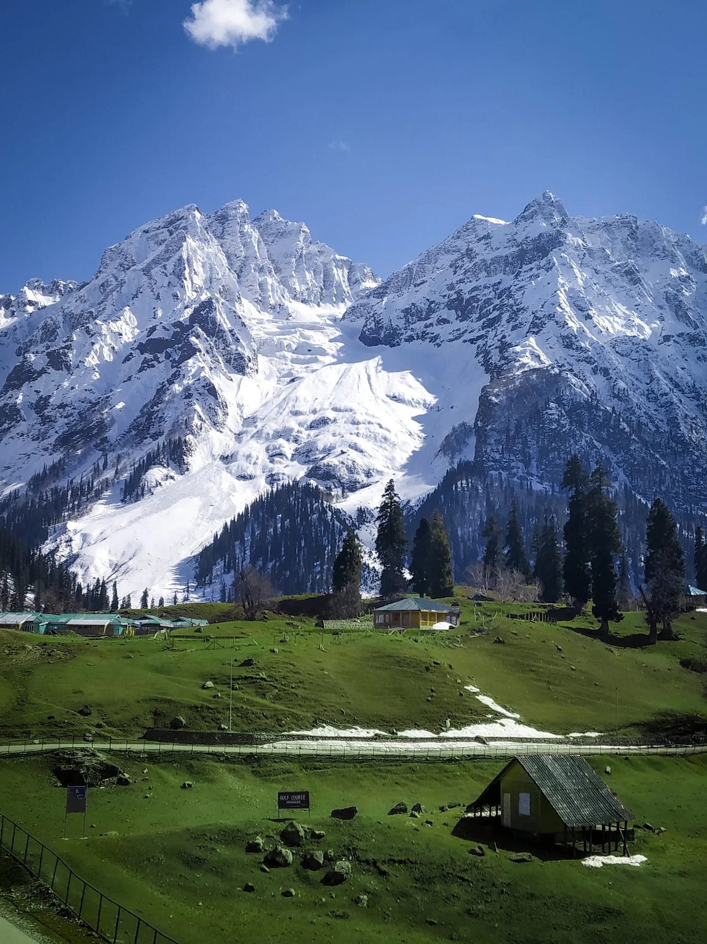 why kashmir is called heaven on earth ?